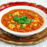 Wegańska harira z kaszą jaglaną i tofu